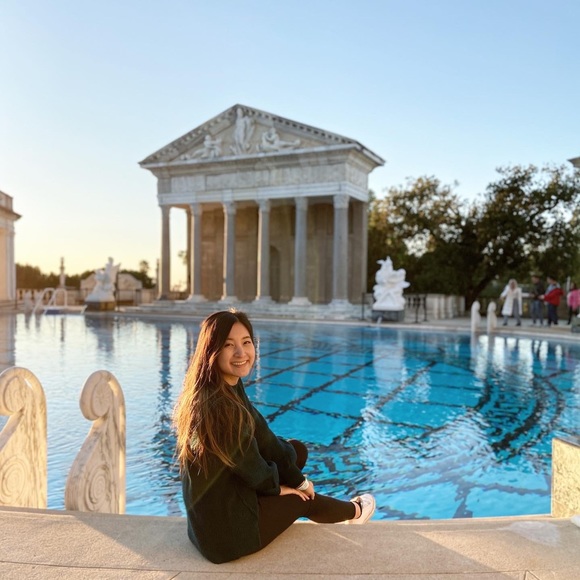 Meet your Posher, Charlene - Picture 1 of 1